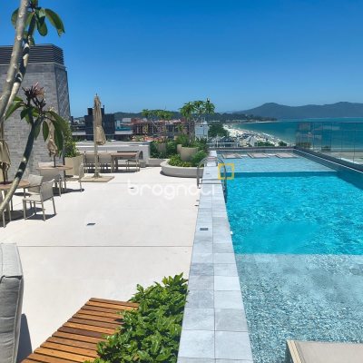 Apartamento com 120m², 3 quartos (sendo 3 suítes), 2 garagens, no bairro Jurerê Internacional em Florianópolis