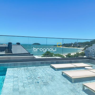 Apartamento com 120m², 3 quartos (sendo 3 suítes), 2 garagens, no bairro Jurerê Internacional em Florianópolis