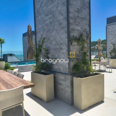 Apartamento com 120m², 3 quartos (sendo 3 suítes), 2 garagens, no bairro Jurerê Internacional em Florianópolis