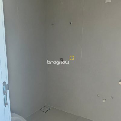 Apartamento com 120m², 3 quartos (sendo 3 suítes), 2 garagens, no bairro Jurerê Internacional em Florianópolis