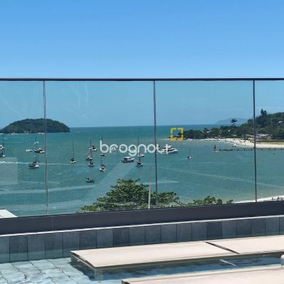 Apartamento com 120m², 3 quartos (sendo 3 suítes), 2 garagens, no bairro Jurerê Internacional em Florianópolis