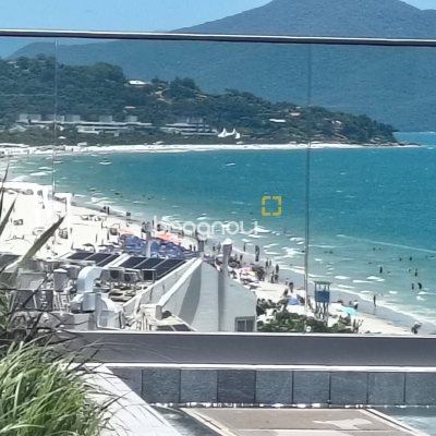 Apartamento com 120m², 3 quartos (sendo 3 suítes), 2 garagens, no bairro Jurerê Internacional em Florianópolis