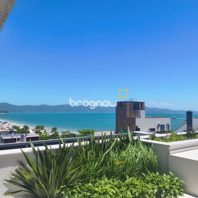 Apartamento com 120m², 3 quartos (sendo 3 suítes), 2 garagens, no bairro Jurerê Internacional em Florianópolis