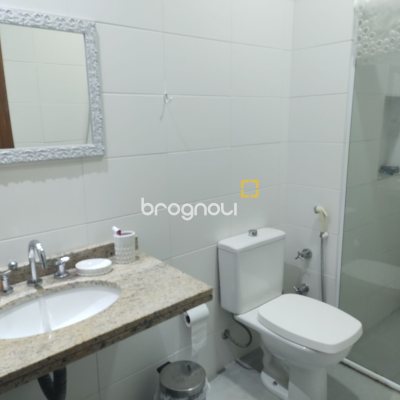 Apartamento com 117m², 3 quartos (sendo 2 suítes), 2 garagens, no bairro Jurerê em Florianópolis