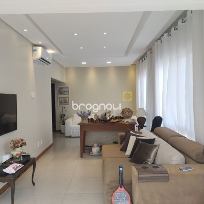 Apartamento com 117m², 3 quartos (sendo 2 suítes), 2 garagens, no bairro Jurerê em Florianópolis