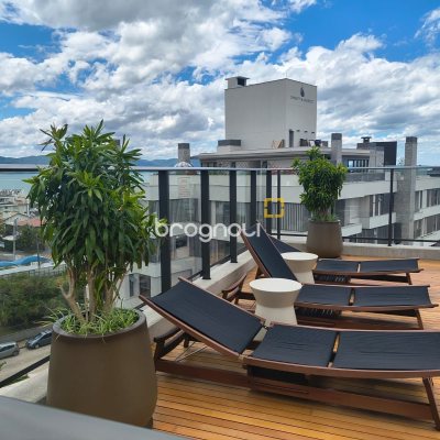 Apartamento com 114m², 3 quartos (sendo 2 suítes), 2 garagens, no bairro Jurerê Internacional em Florianópolis