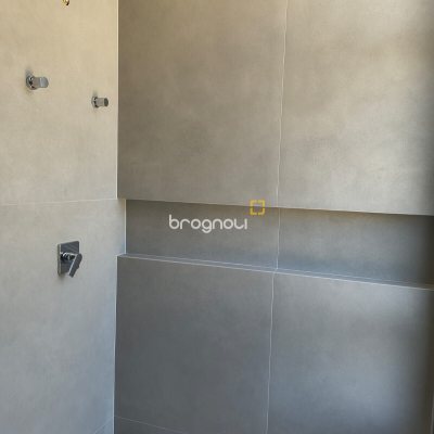 Apartamento com 114m², 3 quartos (sendo 2 suítes), 2 garagens, no bairro Jurerê Internacional em Florianópolis