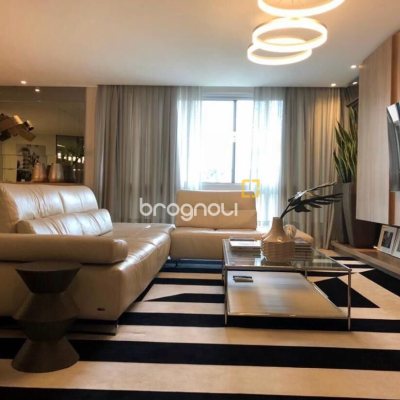 Apartamento com 147m², 2 quartos (sendo 2 suítes), no bairro Jurerê Internacional em Florianópolis