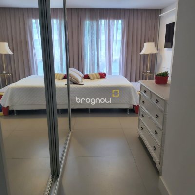 Apartamento com 147m², 3 quartos (sendo 3 suítes), 2 garagens, no bairro Jurerê Internacional em Florianópolis