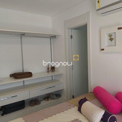 Apartamento com 147m², 3 quartos (sendo 3 suítes), 2 garagens, no bairro Jurerê Internacional em Florianópolis
