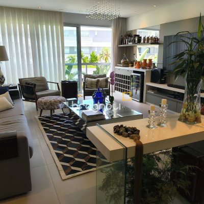 Apartamento com 147m², 3 quartos (sendo 3 suítes), 2 garagens, no bairro Jurerê Internacional em Florianópolis