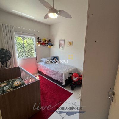Apartamento com 69m², 2 quartos (sendo 1 suíte), 1 garagem, no bairro Canasvieiras em Florianópolis