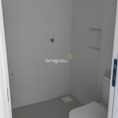 Apartamento com 65m², 2 quartos (sendo 1 suíte), 1 garagem, no bairro Jurerê Internacional em Florianópolis