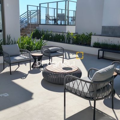 Apartamento com 65m², 2 quartos (sendo 1 suíte), 1 garagem, no bairro Jurerê Internacional em Florianópolis