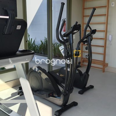 Apartamento com 65m², 2 quartos (sendo 1 suíte), 1 garagem, no bairro Jurerê Internacional em Florianópolis