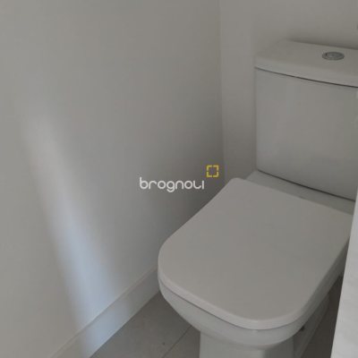 Apartamento com 65m², 2 quartos (sendo 1 suíte), 1 garagem, no bairro Jurerê Internacional em Florianópolis