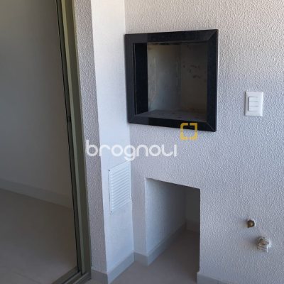 Apartamento com 65m², 2 quartos (sendo 1 suíte), 1 garagem, no bairro Jurerê Internacional em Florianópolis