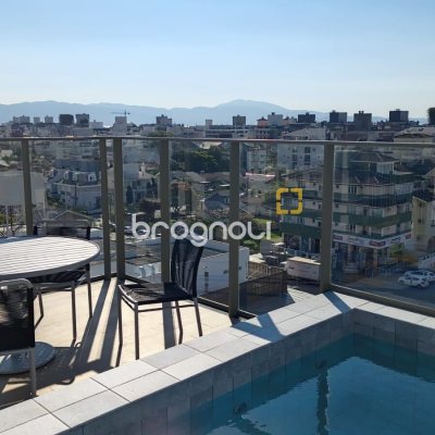 Apartamento com 65m², 2 quartos (sendo 2 suítes), 2 garagens, no bairro Jurerê Internacional em Florianópolis