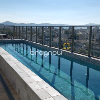 Apartamento com 65m², 2 quartos (sendo 2 suítes), 2 garagens, no bairro Jurerê Internacional em Florianópolis