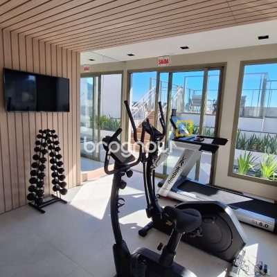 Apartamento com 65m², 2 quartos (sendo 2 suítes), 2 garagens, no bairro Jurerê Internacional em Florianópolis
