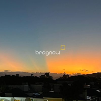 Cobertura com 226m², 3 quartos (sendo 2 suítes), 2 garagens, no bairro Jurerê Internacional em Florianópolis