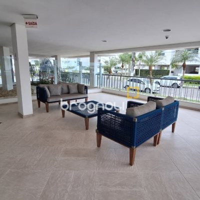 Cobertura com 226m², 3 quartos (sendo 2 suítes), 2 garagens, no bairro Jurerê Internacional em Florianópolis
