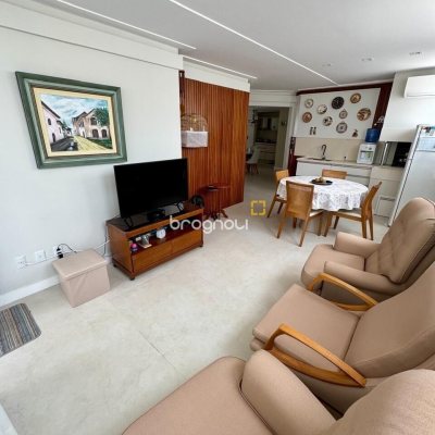 Cobertura com 226m², 3 quartos (sendo 2 suítes), 2 garagens, no bairro Jurerê Internacional em Florianópolis