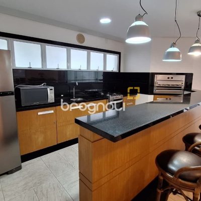 Cobertura com 226m², 3 quartos (sendo 2 suítes), 2 garagens, no bairro Jurerê Internacional em Florianópolis