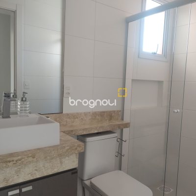 Apartamento com 86m², 3 quartos (sendo 3 suítes), 1 garagem, no bairro Jurerê em Florianópolis