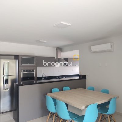 Apartamento com 86m², 3 quartos (sendo 3 suítes), 1 garagem, no bairro Jurerê em Florianópolis