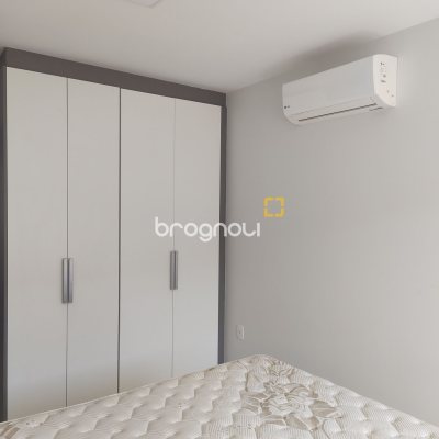 Apartamento com 86m², 3 quartos (sendo 3 suítes), 1 garagem, no bairro Jurerê em Florianópolis