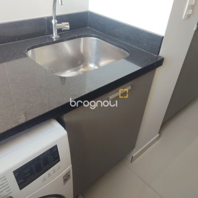 Apartamento com 86m², 3 quartos (sendo 3 suítes), 1 garagem, no bairro Jurerê em Florianópolis