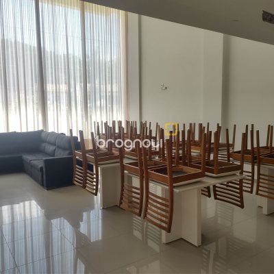 Apartamento com 86m², 3 quartos (sendo 3 suítes), 1 garagem, no bairro Jurerê em Florianópolis