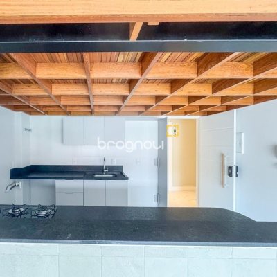 Studio com 54m², 1 quarto, 1 garagem, no bairro Monte Verde em Florianópolis