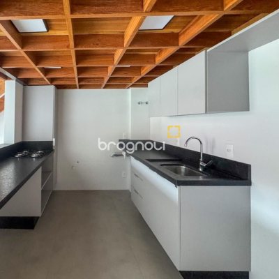 Studio com 54m², 1 quarto, 1 garagem, no bairro Monte Verde em Florianópolis