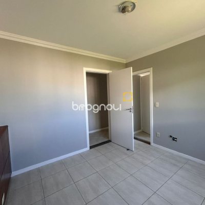 Cobertura com 263m², 4 quartos (sendo 2 suítes), 2 garagens, no bairro Córrego Grande em Florianópolis