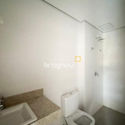 Loft com 56m², 1 quarto, 1 garagem, no bairro Monte Verde em Florianópolis