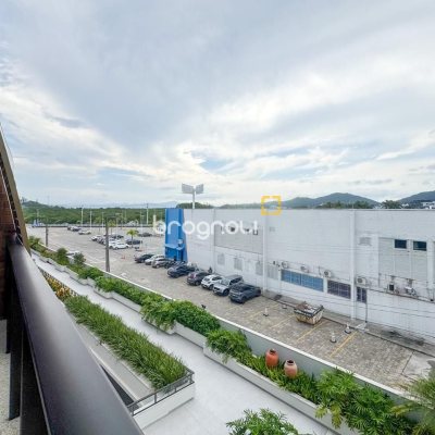 Studio com 46m², 1 quarto, 1 garagem, no bairro Monte Verde em Florianópolis