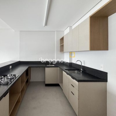 Studio com 46m², 1 quarto, 1 garagem, no bairro Monte Verde em Florianópolis