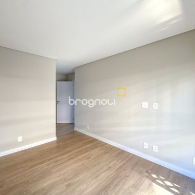 Apartamento com 148m², 3 quartos (sendo 3 suítes), 2 garagens, no bairro Jurerê em Florianópolis