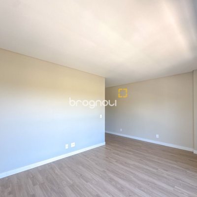 Apartamento com 148m², 3 quartos (sendo 3 suítes), 2 garagens, no bairro Jurerê em Florianópolis