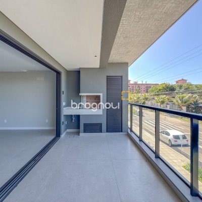 Apartamento com 148m², 3 quartos (sendo 3 suítes), 2 garagens, no bairro Jurerê em Florianópolis