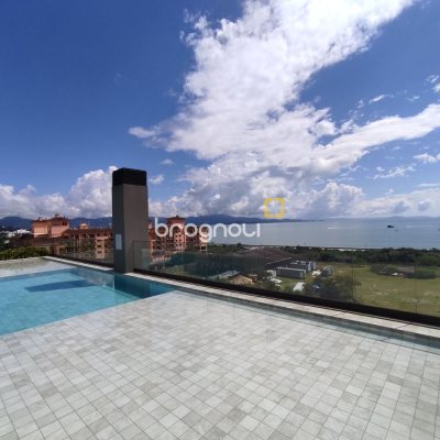 Apartamento com 148m², 3 quartos (sendo 3 suítes), 2 garagens, no bairro Jurerê em Florianópolis