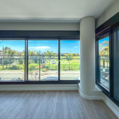 Apartamento com 148m², 3 quartos (sendo 3 suítes), 2 garagens, no bairro Jurerê em Florianópolis