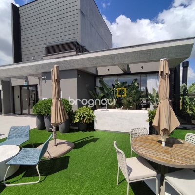 Apartamento com 148m², 3 quartos (sendo 3 suítes), 2 garagens, no bairro Jurerê em Florianópolis