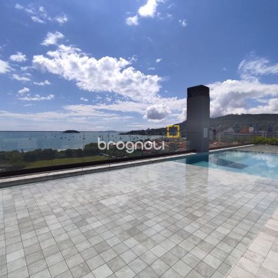 Apartamento com 148m², 3 quartos (sendo 3 suítes), 2 garagens, no bairro Jurerê em Florianópolis