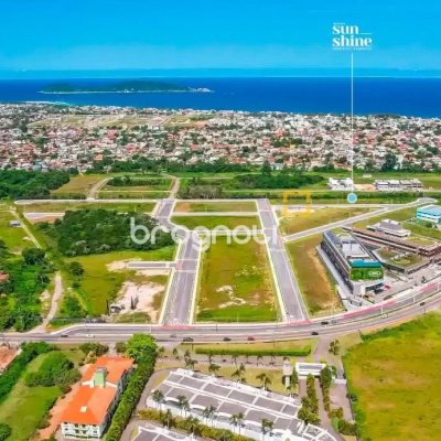 Casa com 196m², 3 quartos (sendo 1 suíte), 2 garagens, no bairro Campeche em Florianópolis