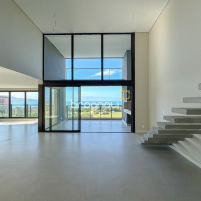 Apartamento com 236m², 3 quartos (sendo 3 suítes), 2 garagens, no bairro Jurerê em Florianópolis