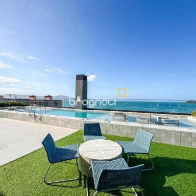 Apartamento com 236m², 3 quartos (sendo 3 suítes), 2 garagens, no bairro Jurerê em Florianópolis