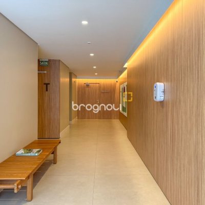 Apartamento com 236m², 3 quartos (sendo 3 suítes), 2 garagens, no bairro Jurerê em Florianópolis